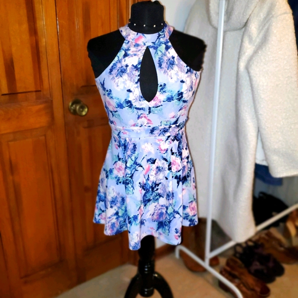 Mini dress